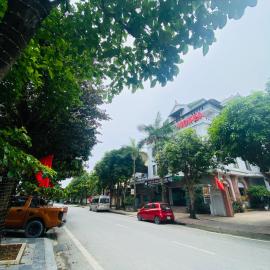 Khách sạn AMI