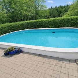 Exclusive house with private pool and private lake, hotel i Nibe
