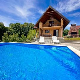 Foresta Home โรงแรมในGradačac