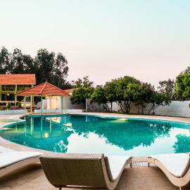 Fiestaa Resort n Events Venue - Near Bangalore Airport and KIADB, hotel u gradu Devanhalli