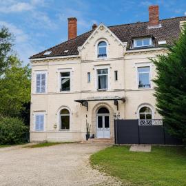 La Suite des Épinoches - Parking Privé, hotel v destinácii Mâcon