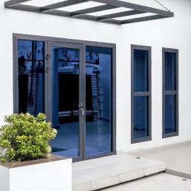3Beds with BBQ grill and very fast wifi in Bonapriso