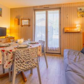 Appartement-terrasse 3 étoiles coeur de village, hotel in Valloire