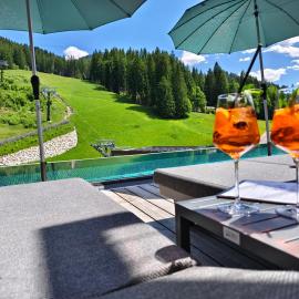 ALMMONTE PRÄCLARUM SUITES - Casual Boutique Hotel، فندق في واغراين