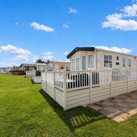 Beautiful Caravan With Full Sea View At Broadland Sands In Suffolk Ref 20100Bs