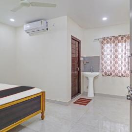 Collection O SV Grand Patancheru, hotel di Patancheru