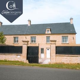 Les Pierres du Bessin - Maison 15 couchages - Terrain - Parkings