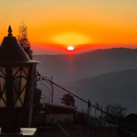 The Dusk Stay, Hotel in Sonāda