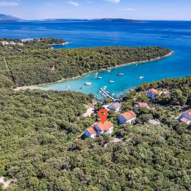 Apartments Petra - 100 m from the Beach, viešbutis mieste Kampor