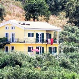 Gelbes Haus Korfu, viešbutis mieste Píthos