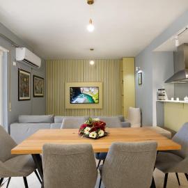 Joni's Condo at Mali i Robit, ξενοδοχείο σε Golem