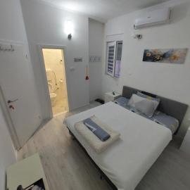 Rooms By the way M17