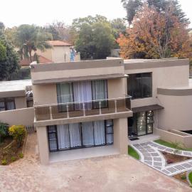 157 on North-Sandton