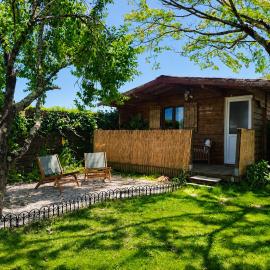 Le Chalet des Pins - La Forge De Clermont, hotel en Clermont