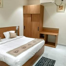 Yash Residency, хотел 