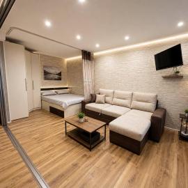 1-комнатная квартира в САМОМ ЦЕНТРЕ СТУДИЯ, hotel a Petropàvlovsk