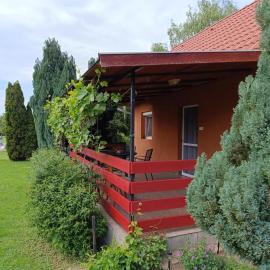 Mia Cottage, hotell sihtkohas Ordacsehi
