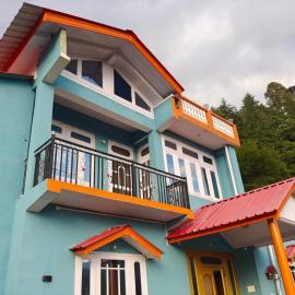 SHIKHARAM-The Peak Retreat, hotel in Sainj
