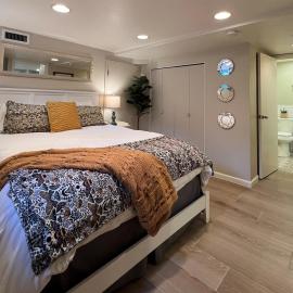 Historic Suite on Prescott's Best Street!, hotel in Prescott