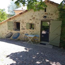 Gîte à la campagne – hotel w mieście Laborel