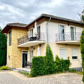 Balatonlelle Apartmanház