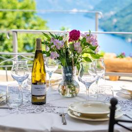 Incanto del Lago Country House، فندق في Faggeto Lario 