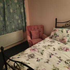 Carmels Place 3 Rooms Max 5 guests Host lives in home too, хотел в Newtown Butler