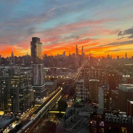 1 STOP TO MIDTOWN SPECTACULAR PANORAMIC VIEW LUXURY HIGH RISE CORNER 1 BR APt, hotel a Long Island City