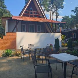 Domek mała Brda w Lesie nad Jeziorem，Janowice的飯店