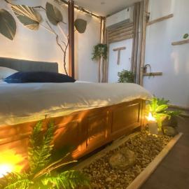 T - Bona Homestay, hotel in Xã Thang Tam