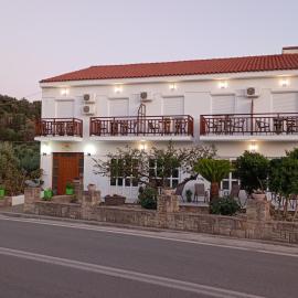 Dina Apartments Kokkari, Pension Dina, Dina Rooms、コッカリのホテル