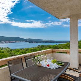 Apartman Izi Green s pogledom na more