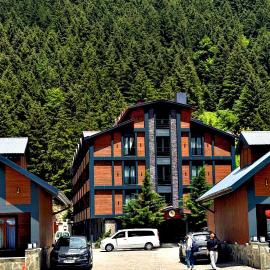 Sezgin Hotel, hotel v mestu Uzungöl