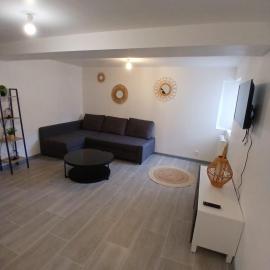 Charme & poutres en plein centre-ville, hotell sihtkohas Saint-Benoît-sur-Loire