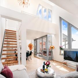 Luxury Penthouse for 8 - Center - Parking - Therme 8 min - Airport 15 min, hotel a Erding