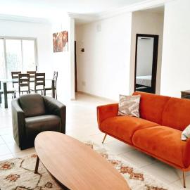 Villa Terracotta - Riviera Synacassi - 3 chambres、アビジャンのホテル