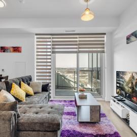 Urban Luxury Condo in the heart of Kitchener, hotel a Kitchener