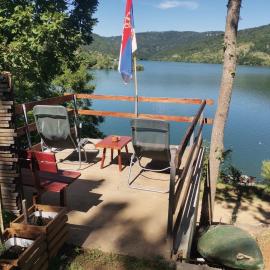 Apartmani Jovča, hotelli kohteessa Bovan