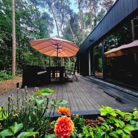 Whispering Pines, hotel u gradu 'Retie'