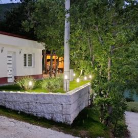 Apartman Ramljak، فندق في Prozor