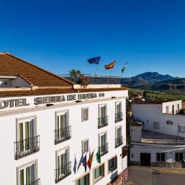 Hotel Sierra de Huesa, khách sạn ở Huesa