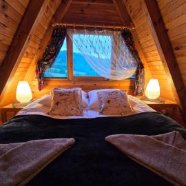 Poziomka - Prywatny Domek z Jacuzzi - Góry, Las i Cisza na wyłączność – hotel w mieście Pcim