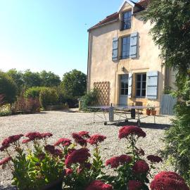 Charming house, tennis, ping-pong, Burgundy – hotel 