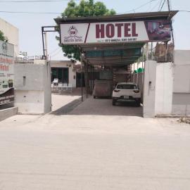 Shelton Royal Hotel, ξενοδοχείο σε Μουλτάν