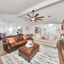 Cozy 3 bed 2 Baths Katy Work Vacation & Family Friendly, hótel í Katy