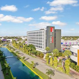 Fiesta Inn Express Cancún Cumbres