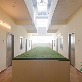 Hotel O Lavish Stay, hotel u gradu 'Maula Ali'