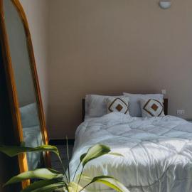 Rocky apartment Zanzibar、ブウェワウのホテル