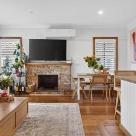 Styled Entertainer only mins from CBD
