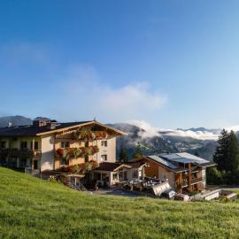 Gasthof Almhof, hotel u gradu Oberau